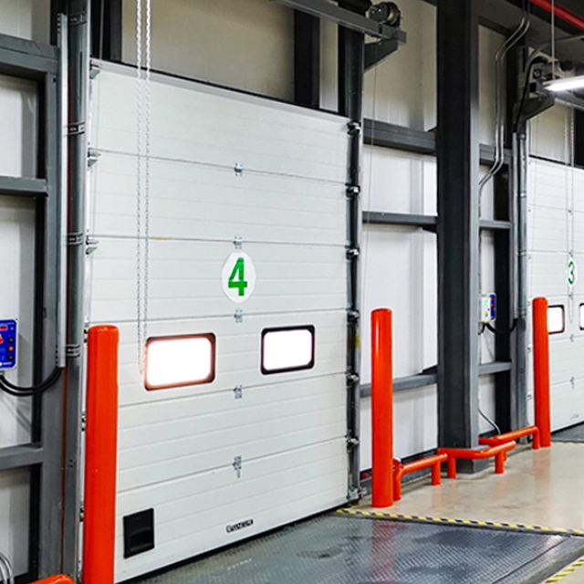 Porte sectionnelle en acier isol&eacute;e