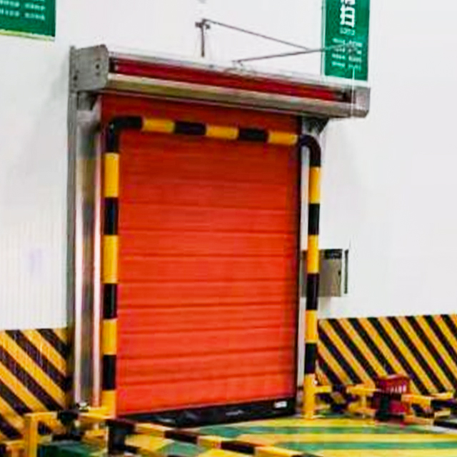 Porta ad alta velocit&agrave; per cella frigorifera