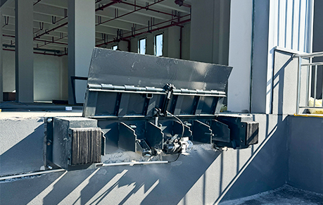 Edge-of-Dock-leveller versus. Pit Dock Leveler: Welke Dock Leveler is geschikt voor uw magazijn?