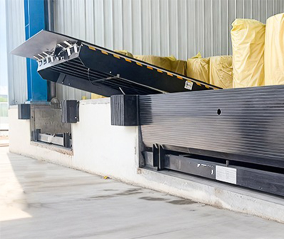 Dock Leveler l&agrave; g&igrave; v&agrave; n&oacute; hoạt động như thế n&agrave;o